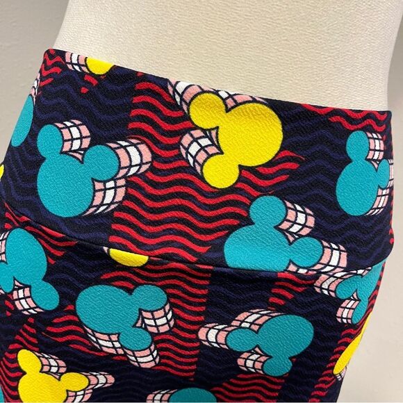 LuLaRoe Mickey Mouse ears Print Cassie Pencil Skirt size medium - Picture 3 of 8